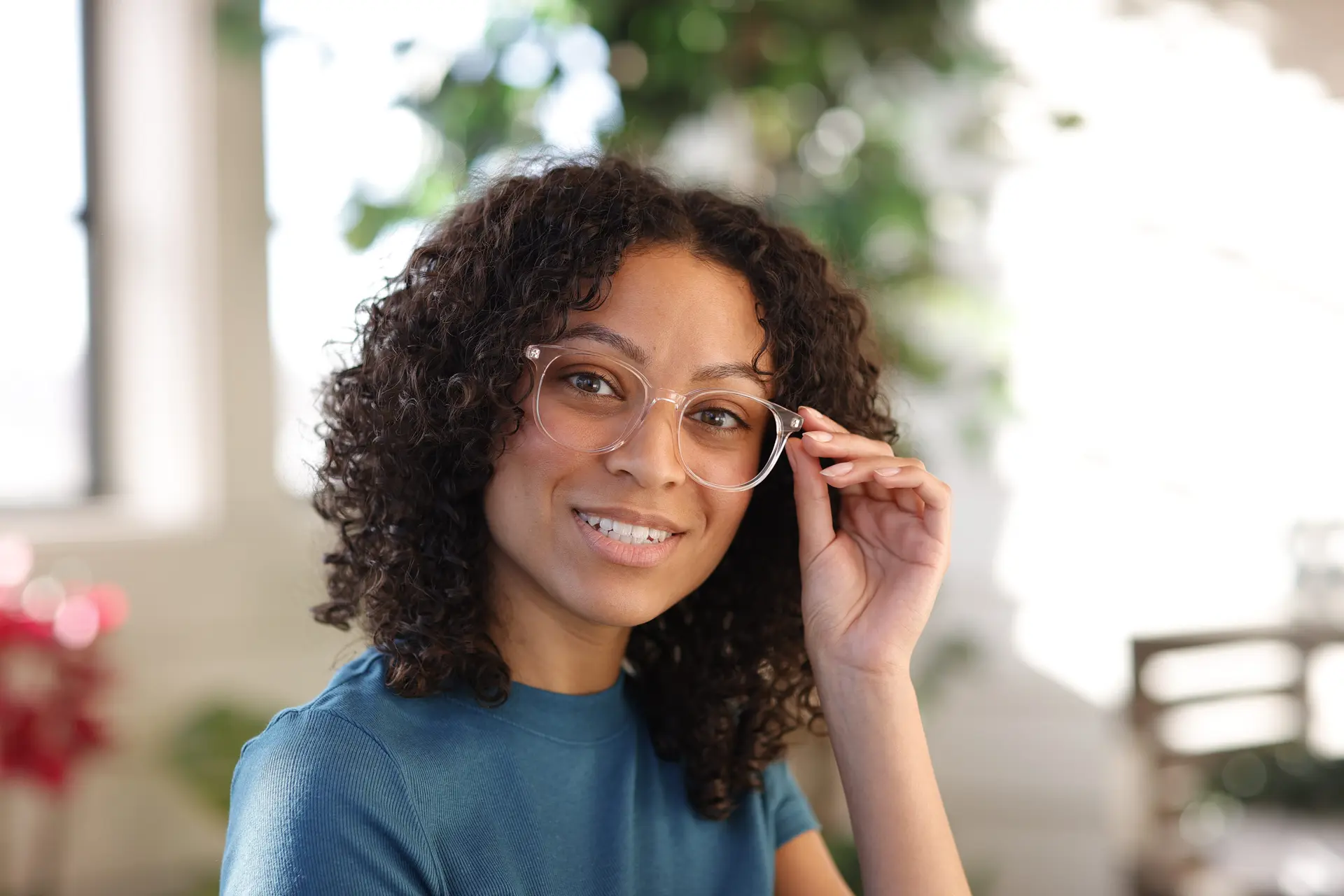 Discover hundreds of glasses, fully covered.